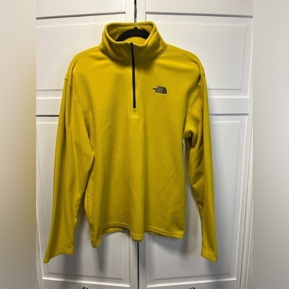 The North Face 1/4 Zip Pullover Size Mens Medium Color Yellow - Picture 1 of 10